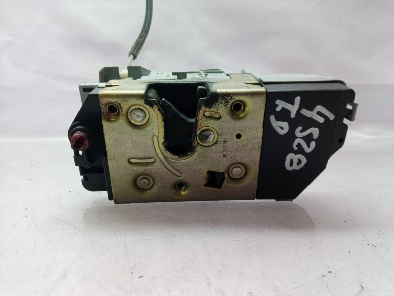 Recambio de cerradura puerta trasera derecha para peugeot 307 (s1) xr referencia OEM IAM 9138A4  