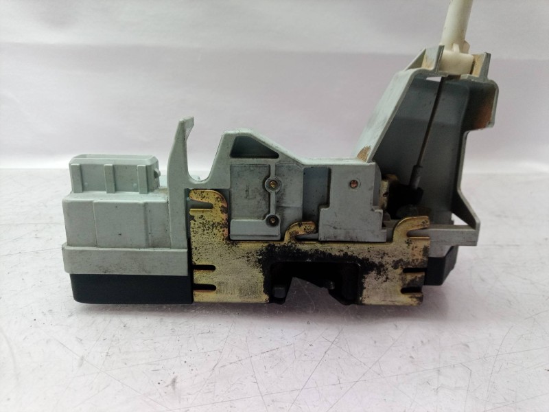 Recambio de cerradura puerta trasera izquierda para peugeot 307 (s1) xr referencia OEM IAM 913786  