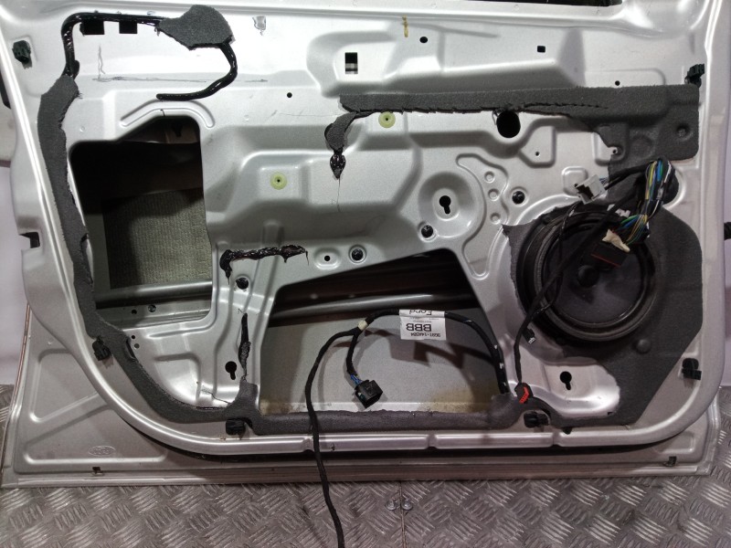 Recambio de puerta delantera izquierda para ford mondeo ber. (ca2) referencia OEM IAM   