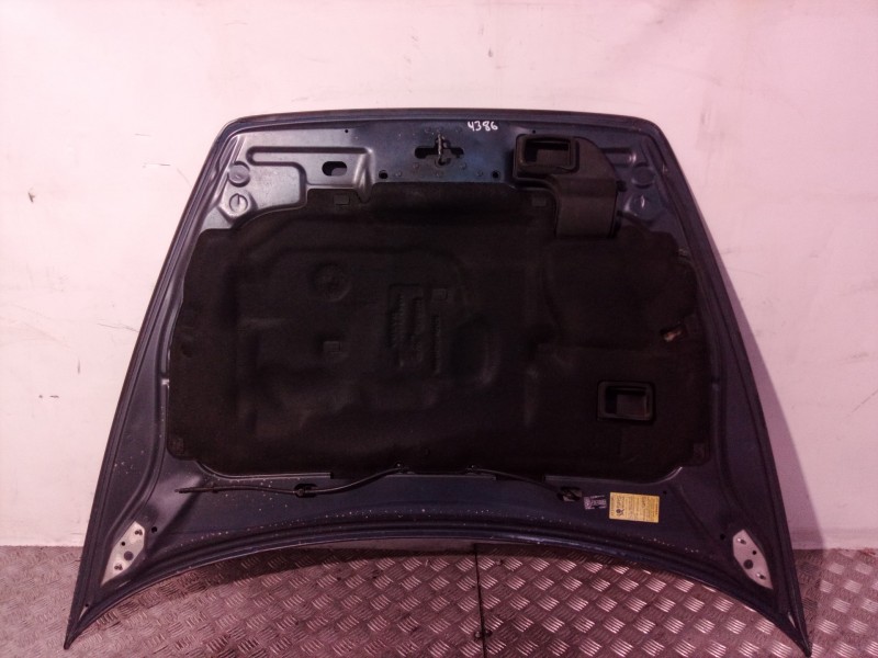 Recambio de capot para volvo v50 familiar 2.0 d kinetic referencia OEM IAM   