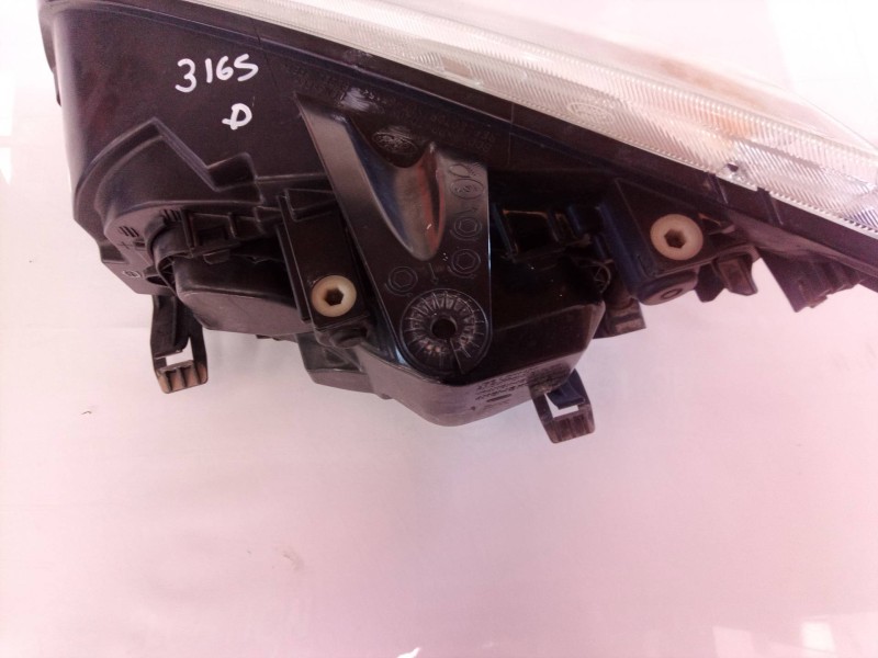 Recambio de faro delantero para ford focus berlina (cap) ghia referencia OEM IAM 4M5113K060AA 4M5113K060AA 4M5113K060AA