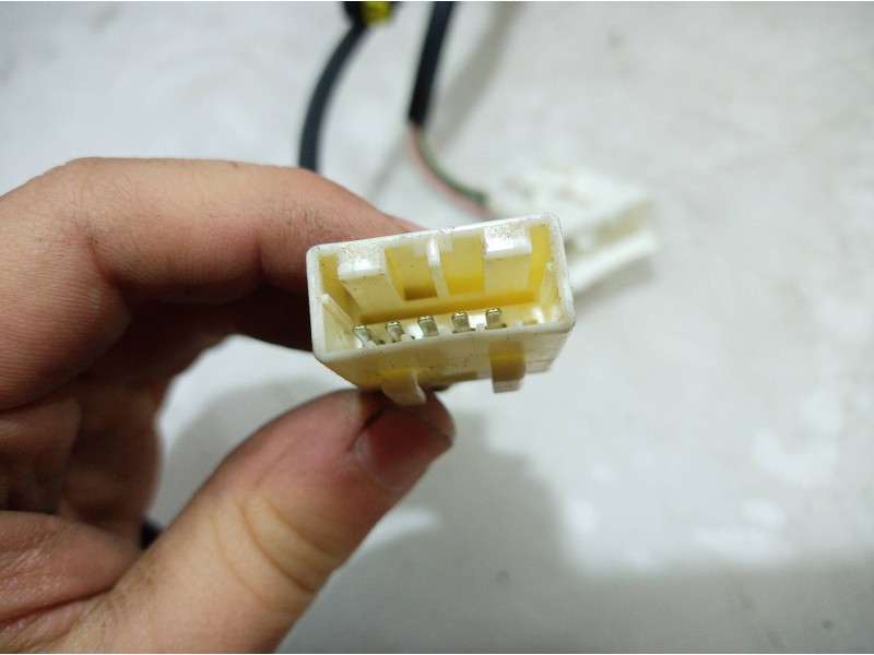 Recambio de mando multifuncion para ssangyong kyron 200 xdi premium 4wd referencia OEM IAM Y2206083AA Y2206083AA Y2206083