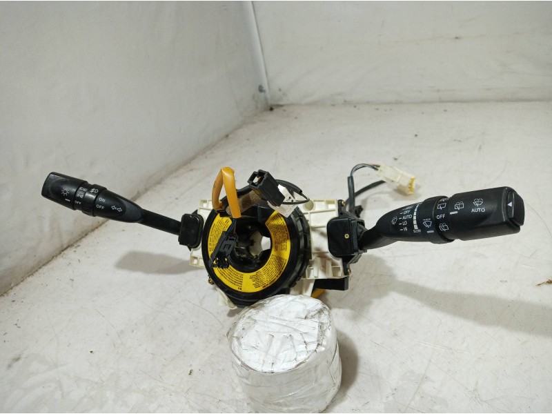 Recambio de mando multifuncion para ssangyong kyron 200 xdi premium 4wd referencia OEM IAM Y2206083AA Y2206083AA Y2206083