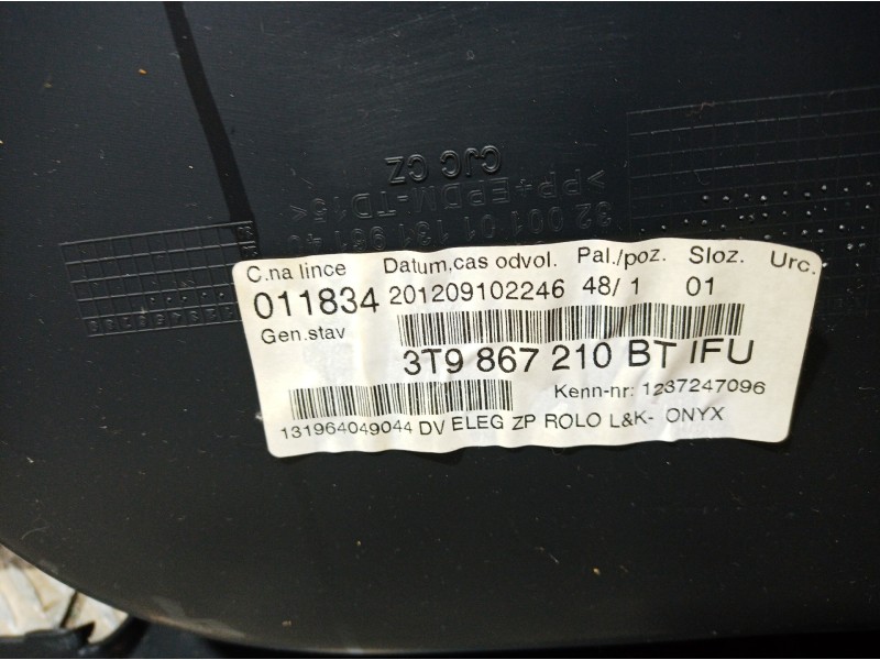 Recambio de guarnecido puerta trasera derecha para skoda suberb (3t4) exclusive 4x4 referencia OEM IAM 3T9867210 3T9867210 3T986