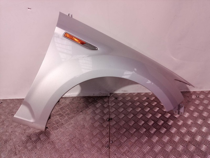 Recambio de aleta delantera derecha para ford mondeo ber. (ca2) referencia OEM IAM   