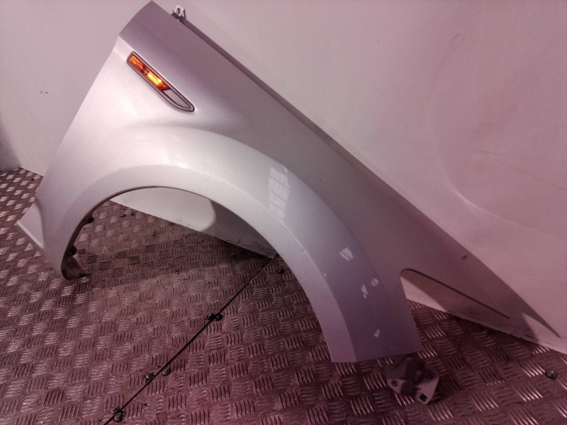 Recambio de aleta delantera derecha para ford mondeo ber. (ca2) referencia OEM IAM   