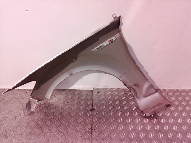 Recambio de aleta delantera derecha para ford mondeo ber. (ca2) referencia OEM IAM   