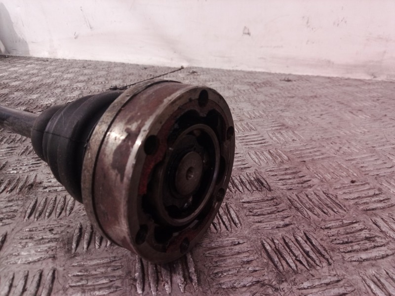 Recambio de transmision trasera derecha para audi rs4 avant (b5) rs4 referencia OEM IAM 8D0501203 8D0501203 8152121484