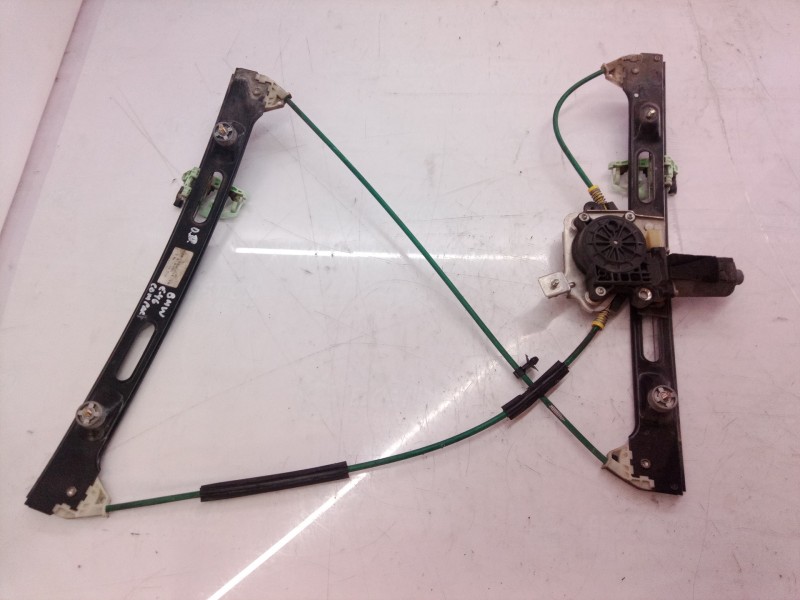 Recambio de elevalunas delantero derecho para bmw serie 3 compact (e46) referencia OEM IAM 8251350 8251350 8251350