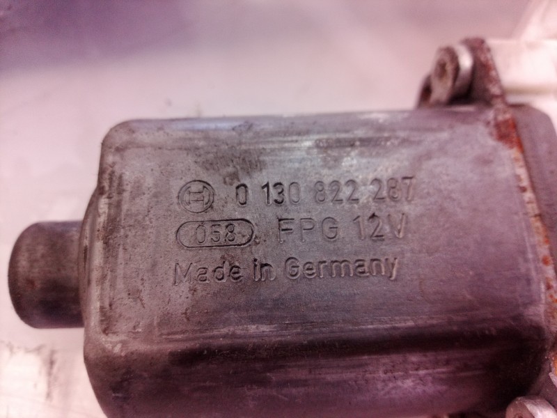 Recambio de elevalunas delantero derecho para ford mondeo ber. (ca2) referencia OEM IAM 0130822287 0130822287 6M2114A389