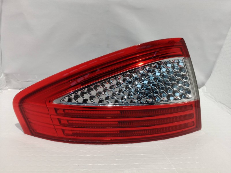 Recambio de piloto trasero izquierdo para ford mondeo ber. (ca2) referencia OEM IAM 7S7113405A 7S7113405 7S7113405