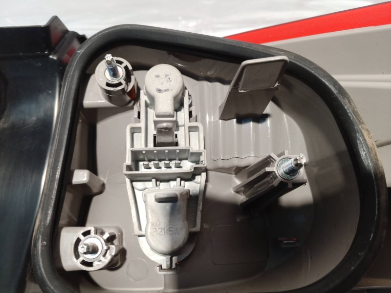 Recambio de piloto trasero izquierdo para ford mondeo ber. (ca2) referencia OEM IAM 7S7113405A 7S7113405 7S7113405