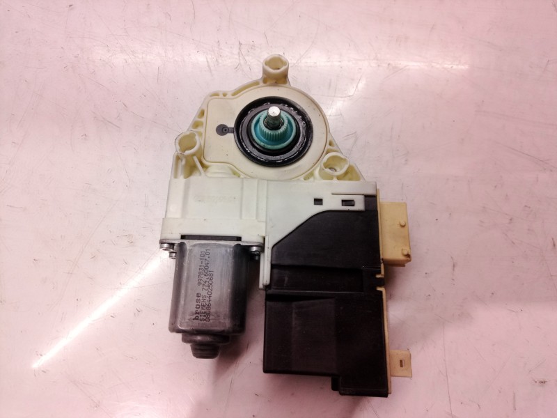 Recambio de motor elevalunas delantero derecho para peugeot 307 berlina (s2) d-sign referencia OEM IAM 9649911080 9649911080 980