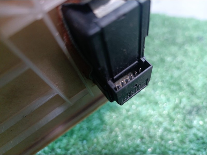 Recambio de interruptor para bmw serie 7 (e38) 730il referencia OEM IAM 8352810 8352810 8352810