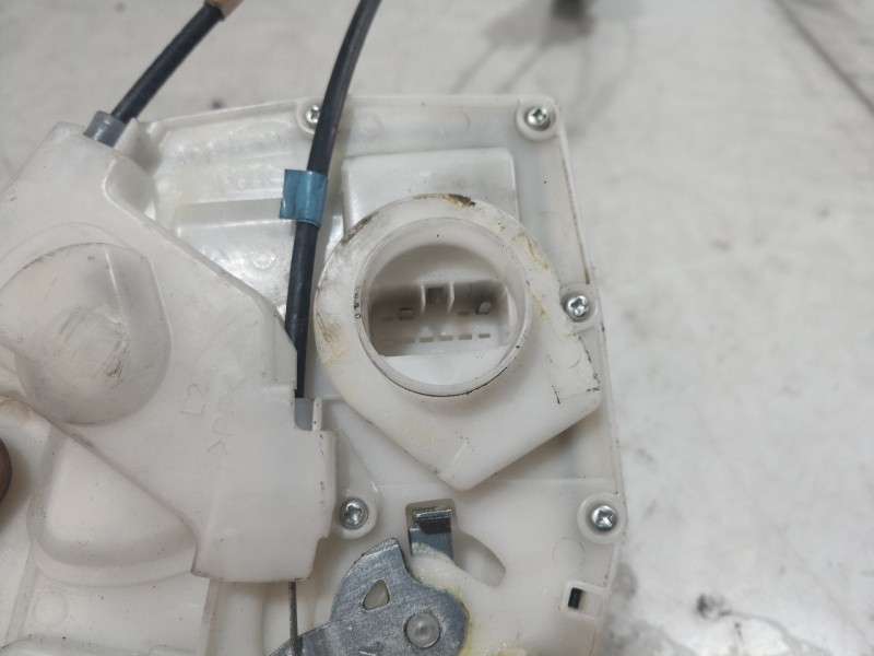 Recambio de cerradura puerta trasera izquierda para opel agila b enjoy referencia OEM IAM 8230251K20V2 8230251K20V2 8230251K20V2