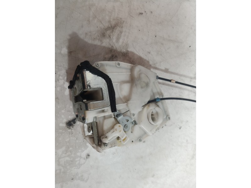 Recambio de cerradura puerta trasera izquierda para opel agila b enjoy referencia OEM IAM 8230251K20V2 8230251K20V2 8230251K20V2