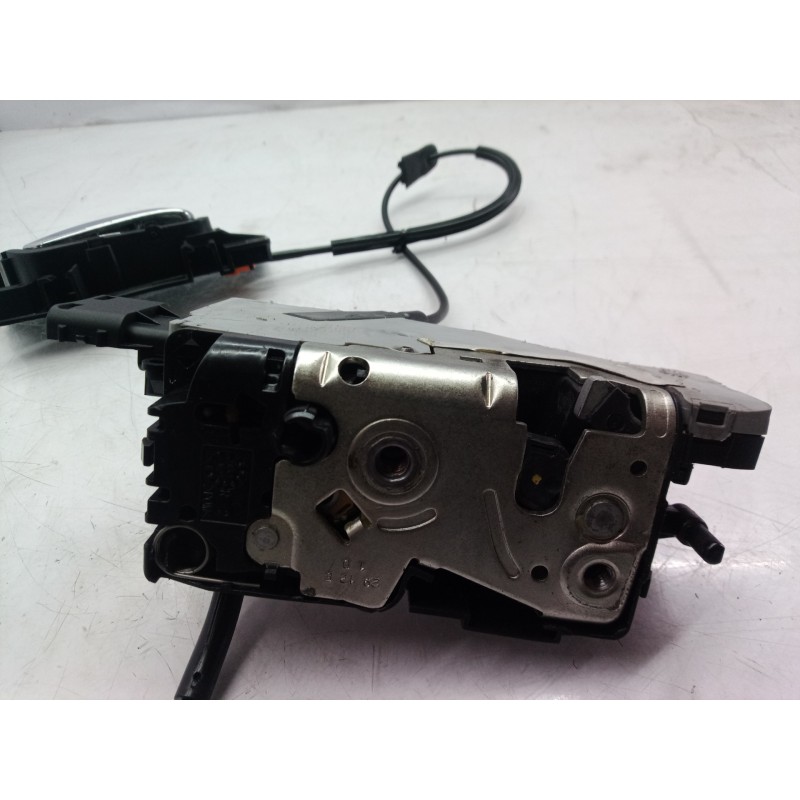 Recambio de cerradura puerta trasera derecha para citroën c4 picasso business class referencia OEM IAM 24099816 24099816 2409981