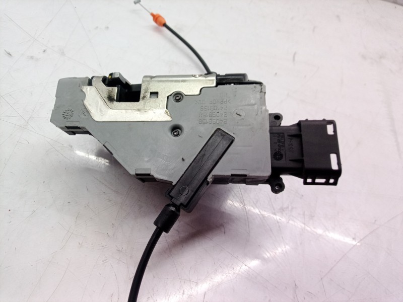 Recambio de cerradura puerta trasera derecha para citroën c4 picasso business class referencia OEM IAM 24099816 24099816 2409981