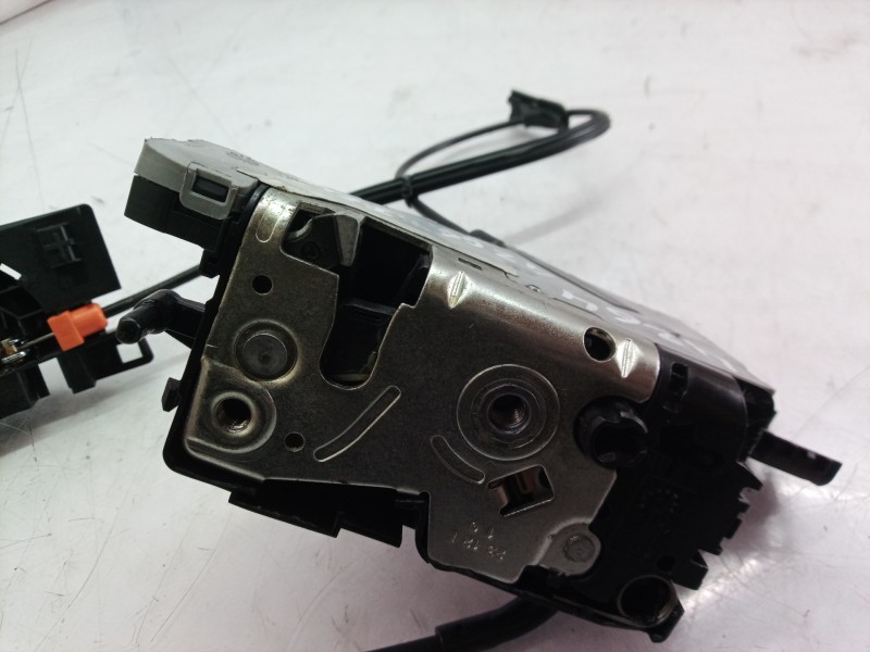 Recambio de cerradura puerta trasera izquierda para citroën c4 picasso business class referencia OEM IAM 24090816 24090816 24090