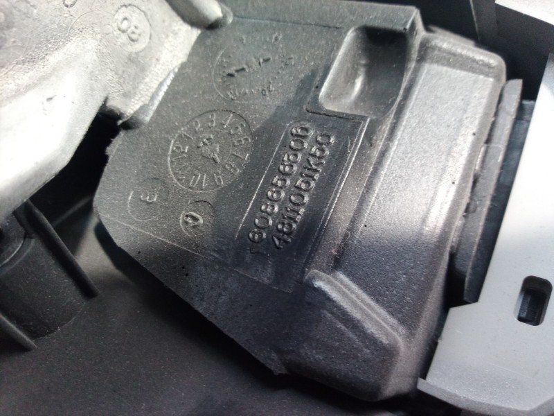 Recambio de volante para opel agila b enjoy referencia OEM IAM 4811051K50 4811051K50 4811051K50