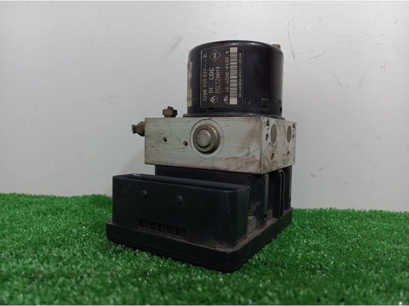 Recambio de abs para renault laguna ii (bg0) privilege referencia OEM IAM 8200159837 8200159837 00005847E0