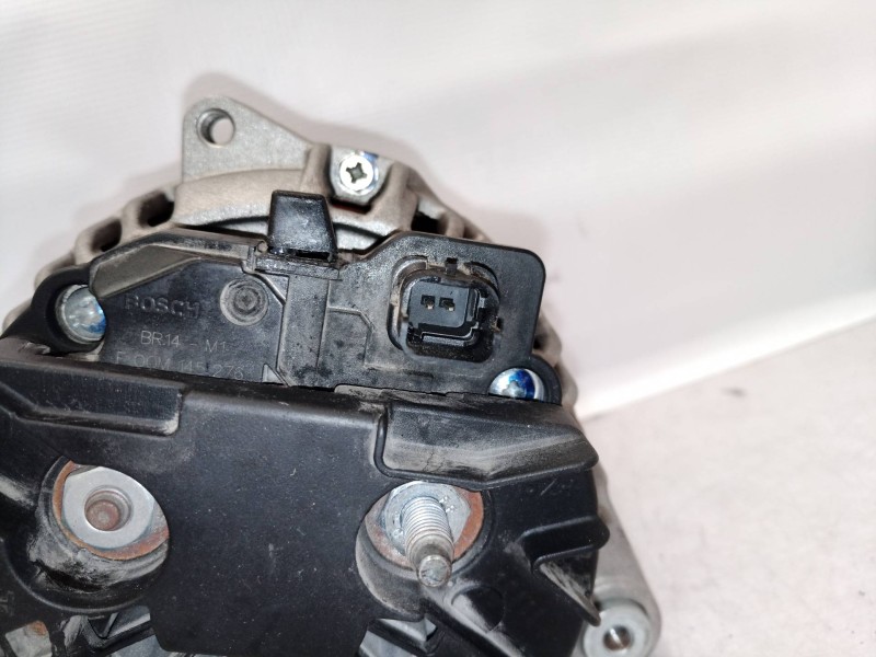 Recambio de alternador para renault laguna ii (bg0) authentique referencia OEM IAM 0124525047 0124525047 8200229907