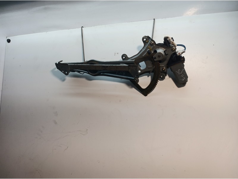 Recambio de elevalunas trasero izquierdo para subaru legacy familiar/outback b13 (bp) 3.0 r outback referencia OEM IAM   