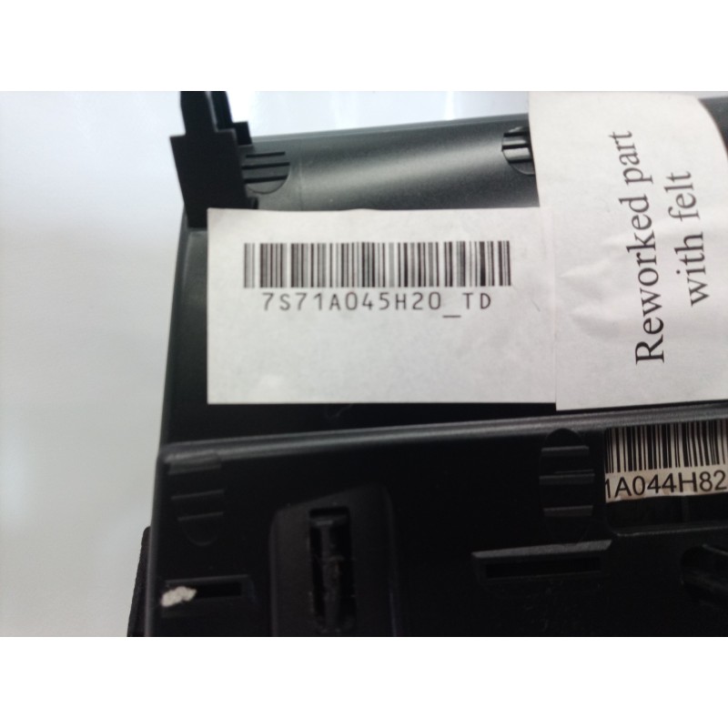 Recambio de guarnecidos palanca cambio para ford mondeo ber. (ca2) limited edition referencia OEM IAM 7S71A045H20 7S71A045H20 7S