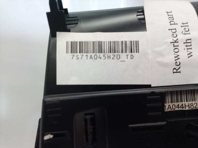 Recambio de guarnecidos palanca cambio para ford mondeo ber. (ca2) limited edition referencia OEM IAM 7S71A045H20 7S71A045H20 7S