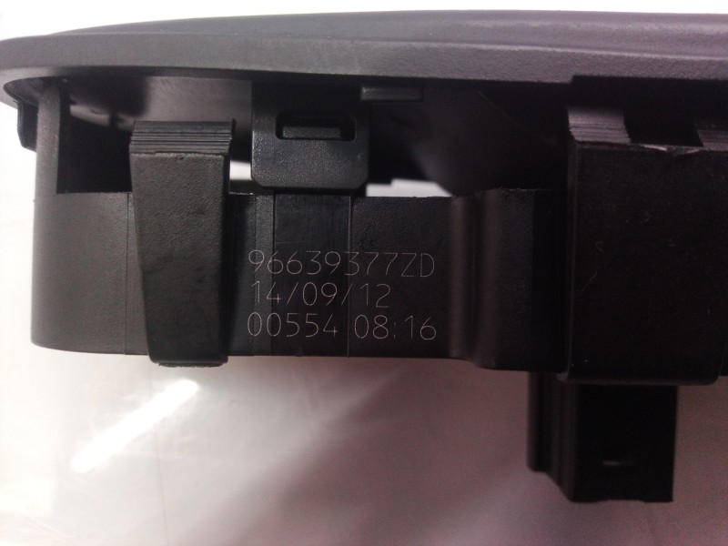 Recambio de mando elevalunas delantero derecho para citroën c4 picasso business class referencia OEM IAM 966393777ZD 966393777 9