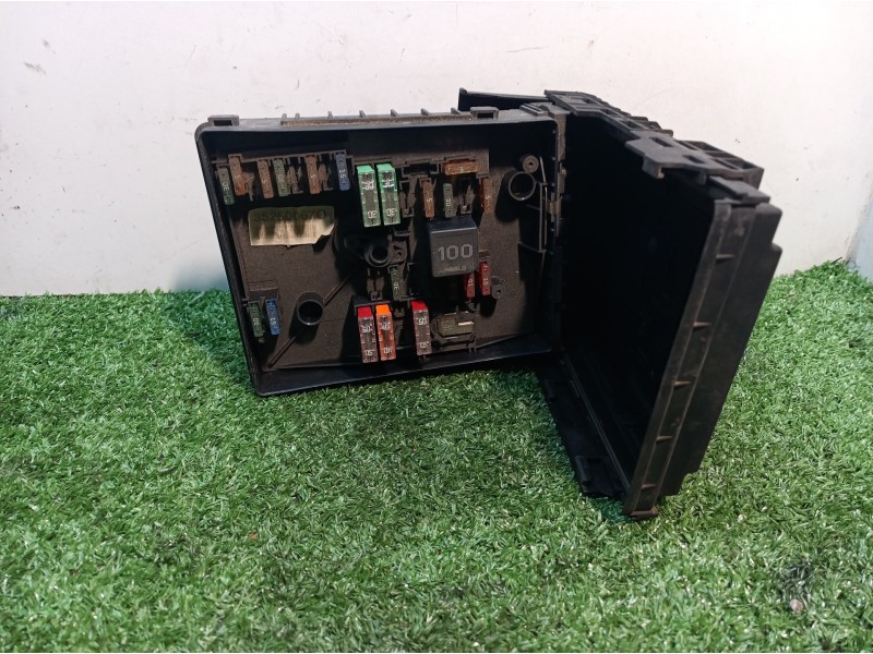 Recambio de caja reles / fusibles para volkswagen golf plus (5m1) bluemotion edition referencia OEM IAM 1K0937132F 1K0937132F 1K
