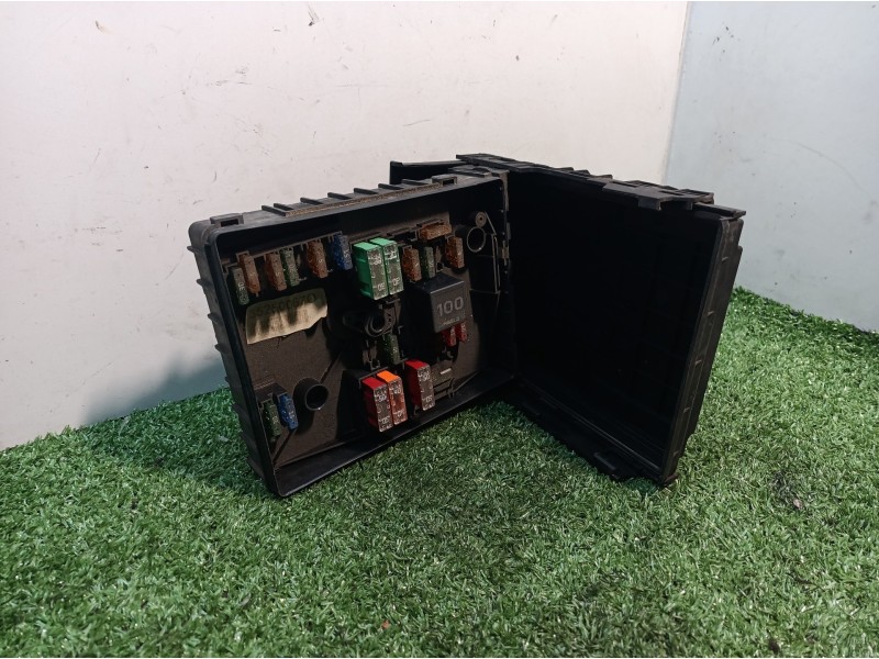 Recambio de caja reles / fusibles para volkswagen golf plus (5m1) bluemotion edition referencia OEM IAM 1K0937132F 1K0937132F 1K