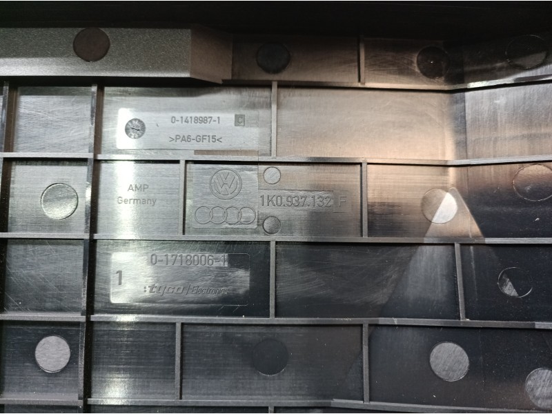 Recambio de caja reles / fusibles para volkswagen golf plus (5m1) bluemotion edition referencia OEM IAM 1K0937132F 1K0937132F 1K