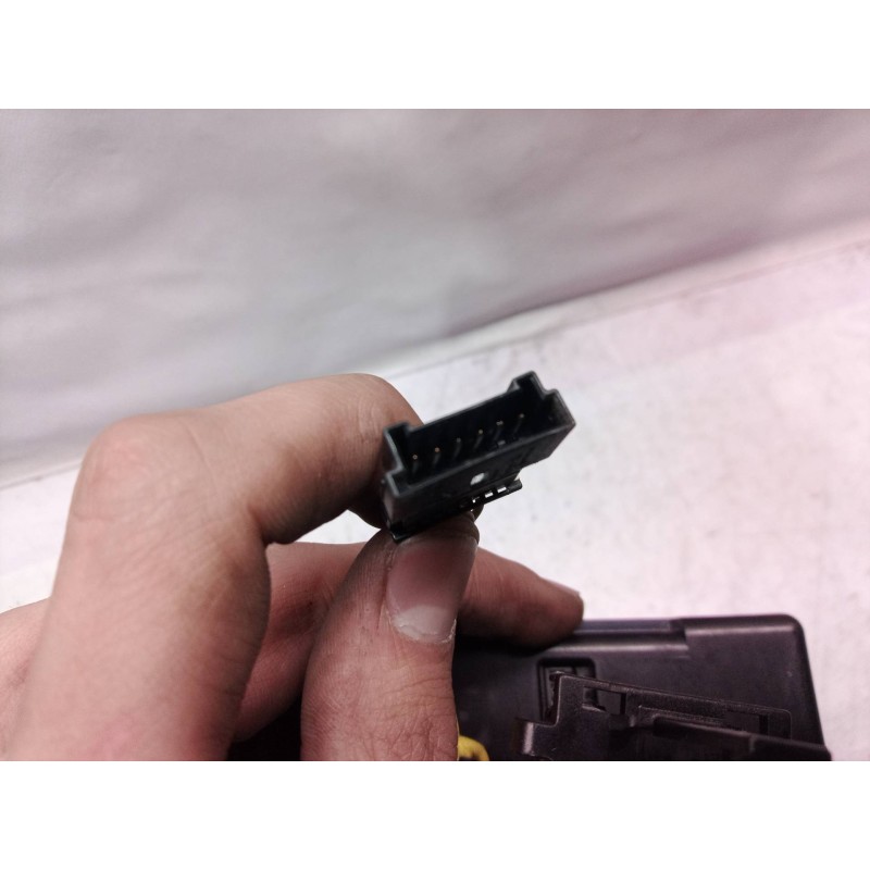 Recambio de mando multifuncion para mercedes-benz clase cls (w219) 500 (219.375) referencia OEM IAM A2116800552 A2116800552 A211