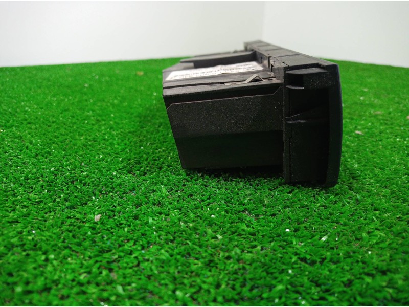 Recambio de mando climatizador para bmw serie 3 coupe (e46) 2.0 16v cat referencia OEM IAM 64116902440 64116902440 64116902440