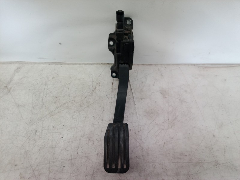 Recambio de potenciometro pedal para ford mondeo ber. (ca2) limited edition referencia OEM IAM 6G929F836RC 6G929F836RC 6G929F836