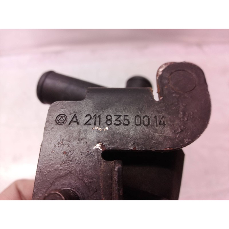 Recambio de bomba agua para mercedes-benz clase cls (w219) 500 (219.375) referencia OEM IAM A2118350028 A2118350028 A2118350014