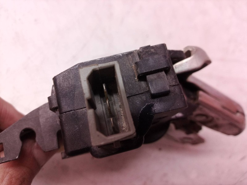 Recambio de cerradura maletero / porton para audi a8 (4e2) referencia OEM IAM 4F5827505 4F5827505 4F5827505