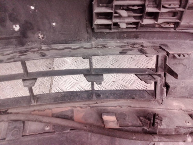 Recambio de paragolpes delantero para renault laguna ii (bg0) authentique referencia OEM IAM   