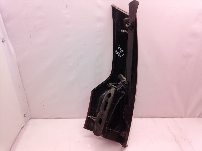 Recambio de piloto trasero derecho para citroën c4 picasso business class referencia OEM IAM 00946602 00946602 00946602