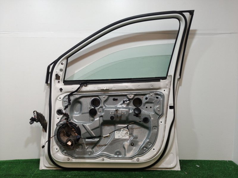 Recambio de puerta delantera derecha para volkswagen polo (9n3) 1.4 tdi referencia OEM IAM   
