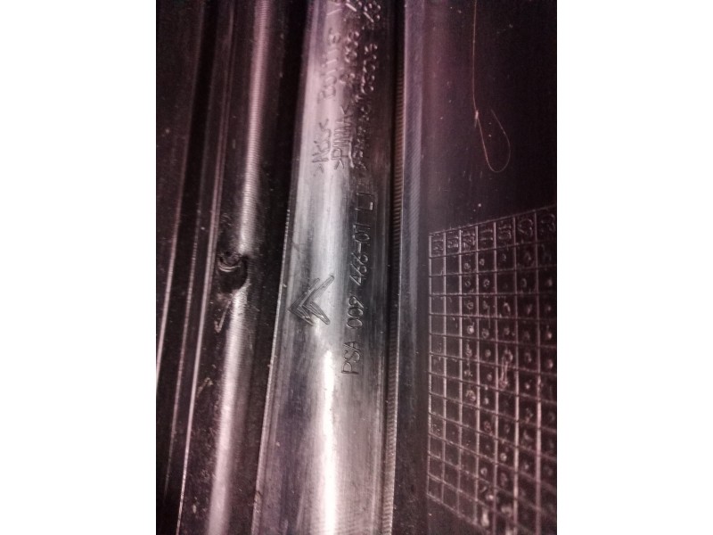 Recambio de piloto trasero izquierdo para citroën c4 picasso business class referencia OEM IAM 00946601 00946601 00946601