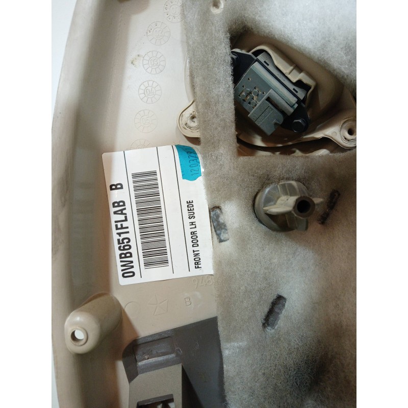 Recambio de panel de puerta del izq para chrysler pt cruiser (pt) 2.2 crd catwalk classic referencia OEM IAM 0WB651FLAB 0WB651FL