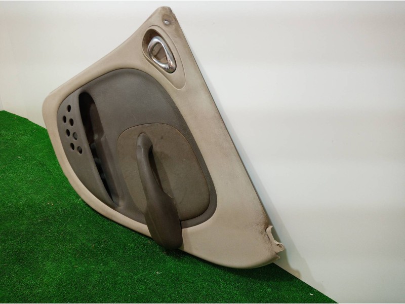 Recambio de guarnecido puerta trasera derecha para chrysler pt cruiser (pt) 2.2 crd catwalk classic referencia OEM IAM 0WB681FLA