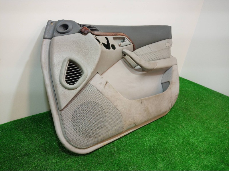 Recambio de panel de puerta del der para mercedes-benz clase c (w203) berlina 180 (203.035) referencia OEM IAM A22072008707D44 A