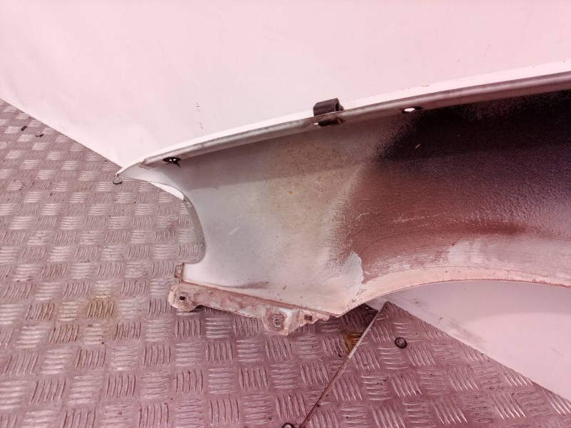 Recambio de aleta delantera derecha para hyundai pony (x2) 1.5 gls referencia OEM IAM 6632124110  