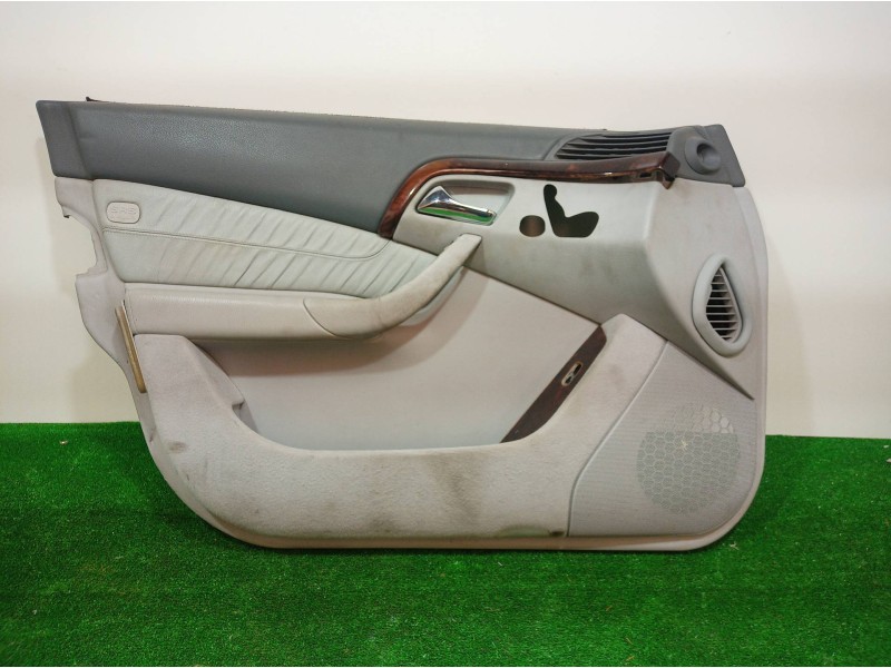 Recambio de panel de puerta del izq para mercedes-benz clase c (w203) berlina 180 (203.035) referencia OEM IAM A22072007707D44 A