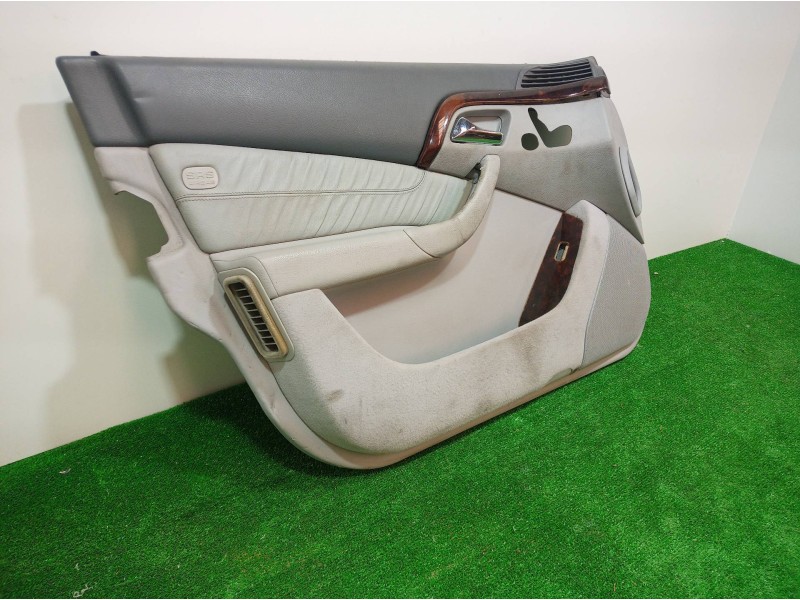 Recambio de panel de puerta del izq para mercedes-benz clase c (w203) berlina 180 (203.035) referencia OEM IAM A22072007707D44 A
