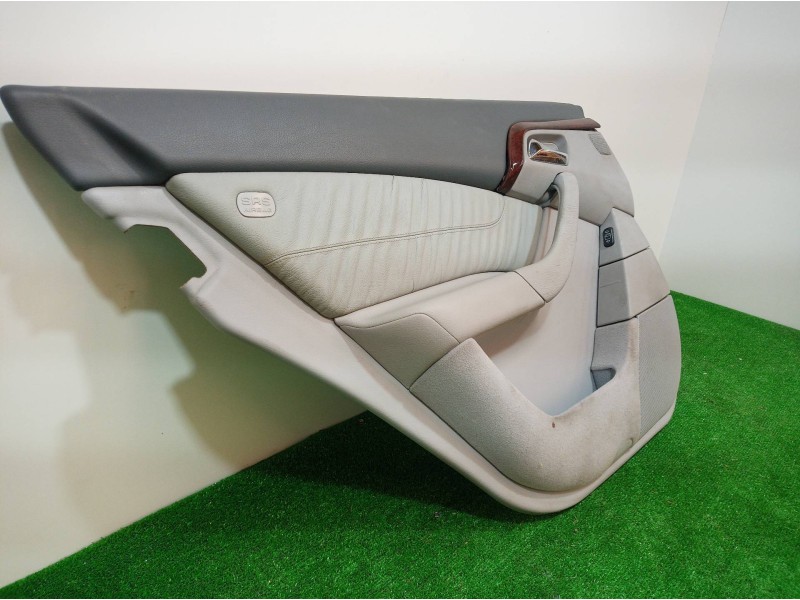 Recambio de panel de puerta tra izq para mercedes-benz clase c (w203) berlina 180 (203.035) referencia OEM IAM A22073021707D44 A