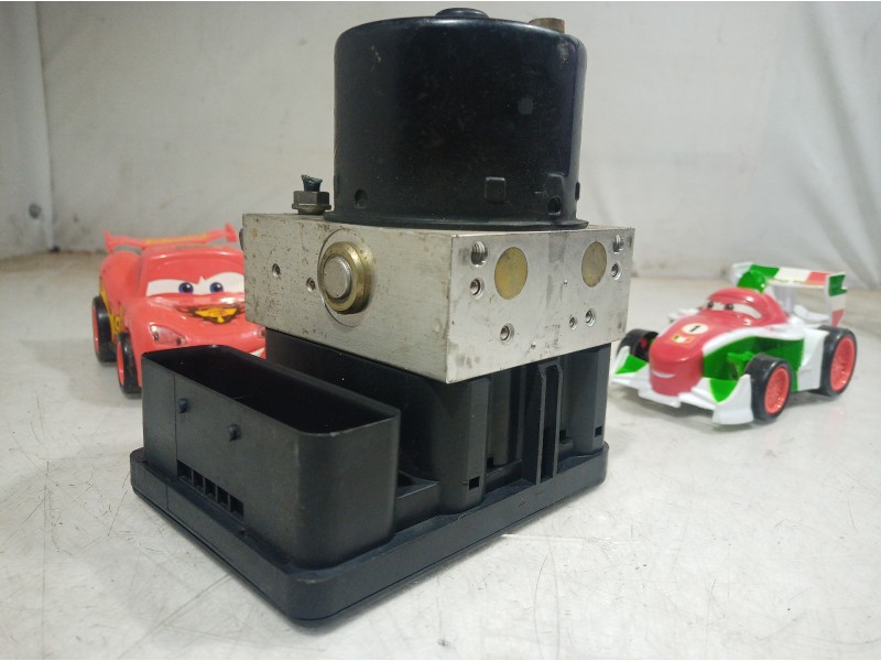 Recambio de abs para volkswagen golf v berlina (1k1) highline referencia OEM IAM 1K0907379K 1K0907379K 1K0907379